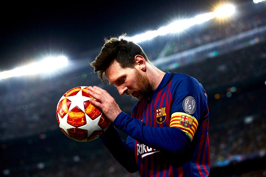 Hợp đồng hết hạn: Messi và các cầu thủ khác sẽ ra sao?